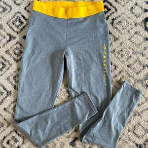 Nike Livestrong Running Legging size Small